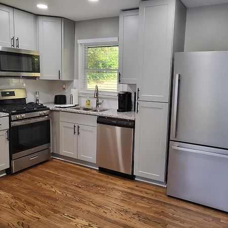Rare Find! Private Heated Pool & Spa - Entire Home Near Atl City Center Atlanta Luaran gambar