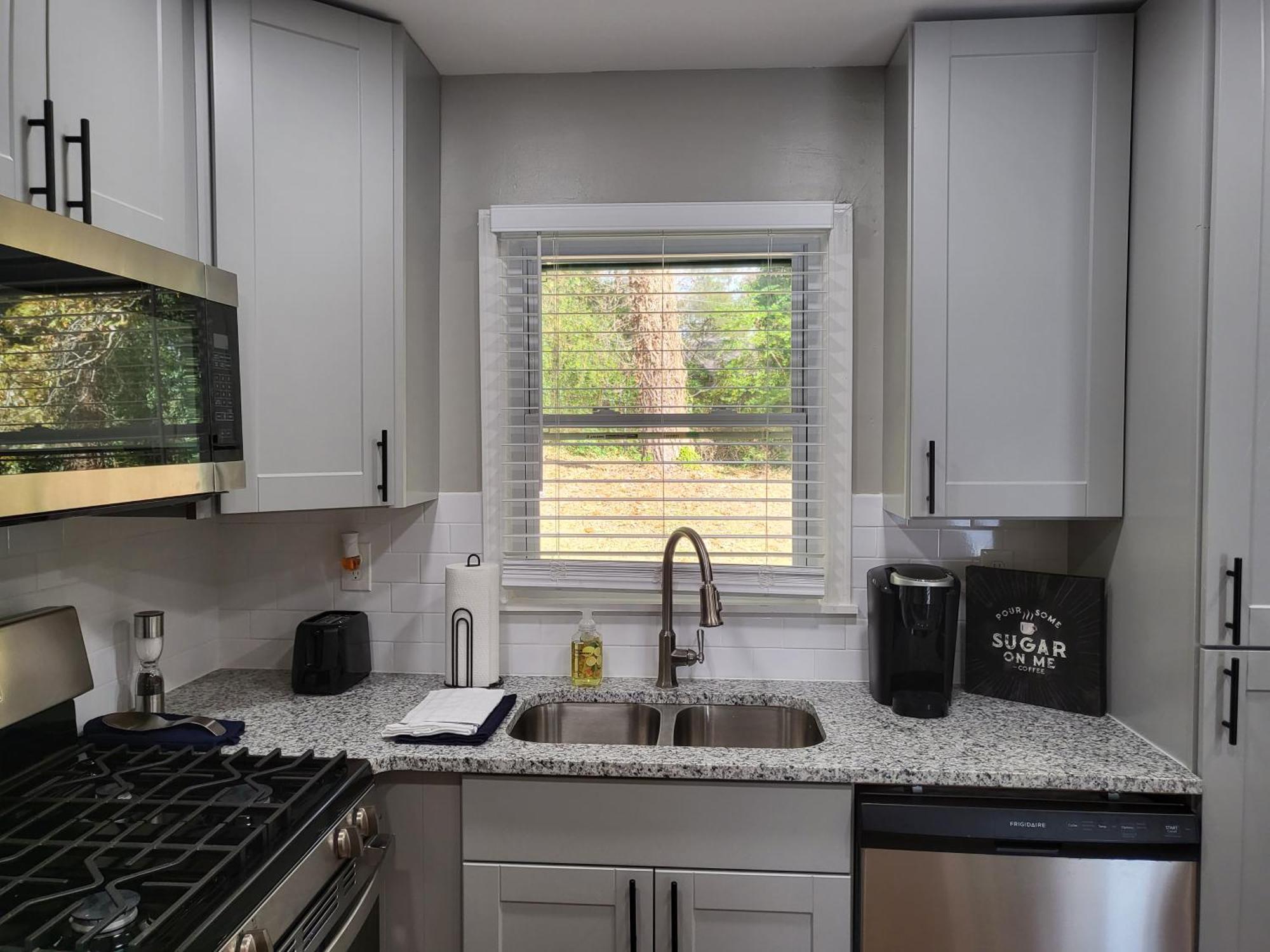 Rare Find! Private Heated Pool & Spa - Entire Home Near Atl City Center Atlanta Luaran gambar